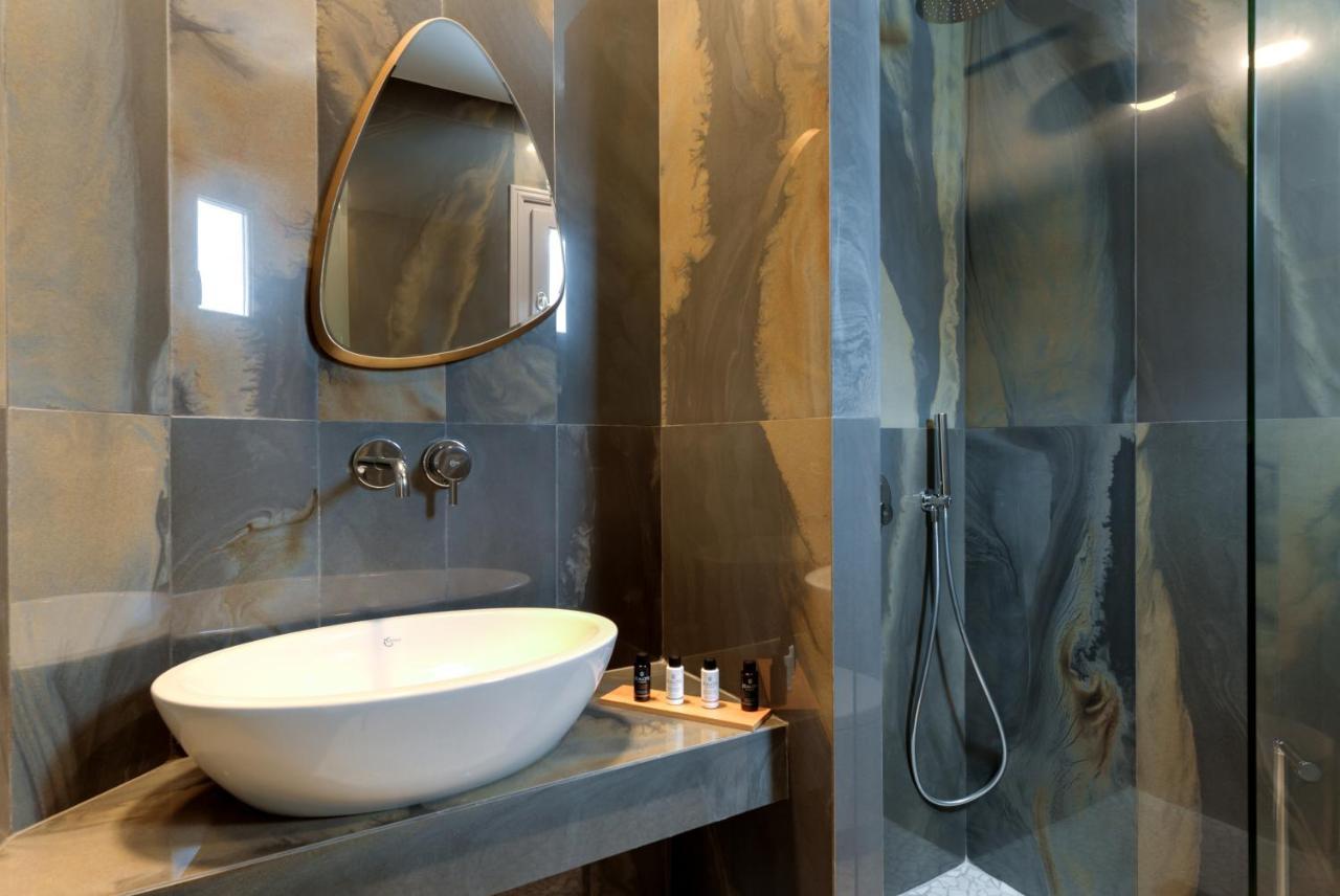 Deluxe Suites Santorini Fira  Eksteriør bilde